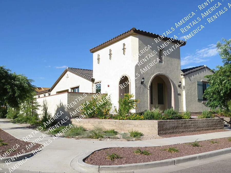 20756 W Legend Trl