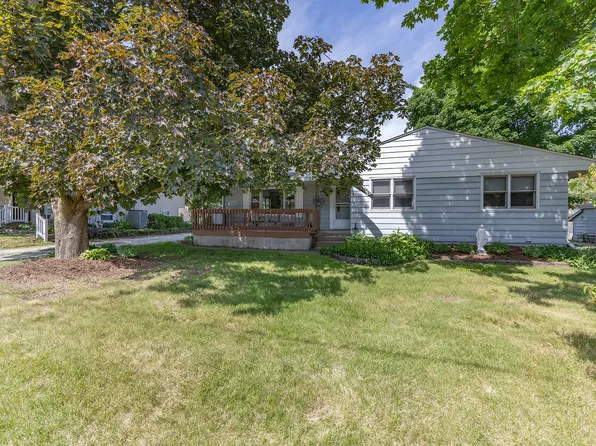 335 N Chicago St, Geneseo, IL 61254