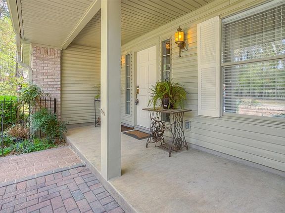 5th image of 1609 River Oaks Dr