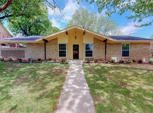 3331 Gladiolus Ln, Dallas, TX 75233