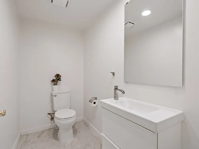 3960 Pennsylvania Ave #108 — Photo 13