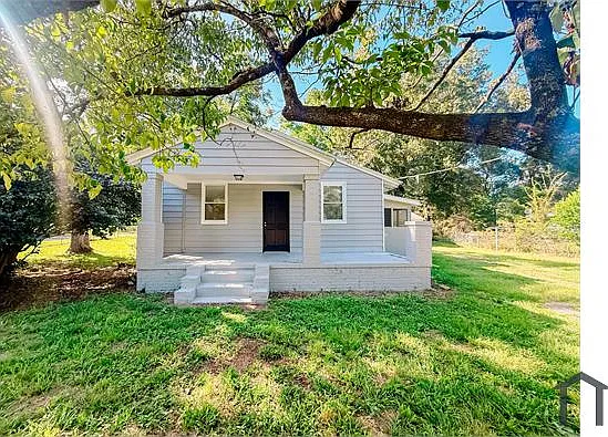 3 bed, 1188 sqft, $1,295 — Photo 1