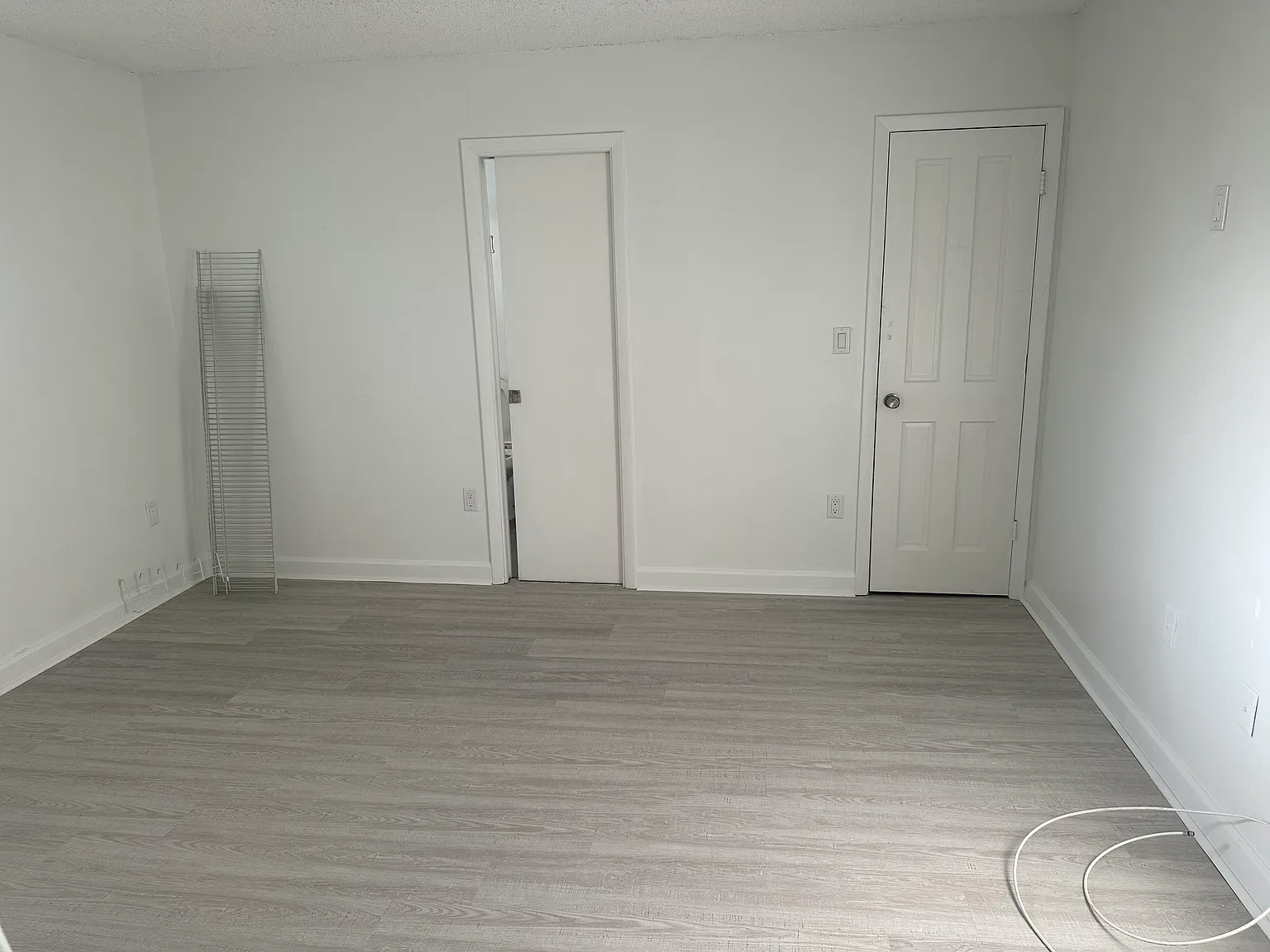 4 bed, 1700 sqft, $3,675 — Photo 3