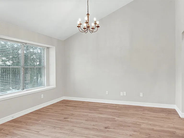 6023 Sean Ct — Photo 12
