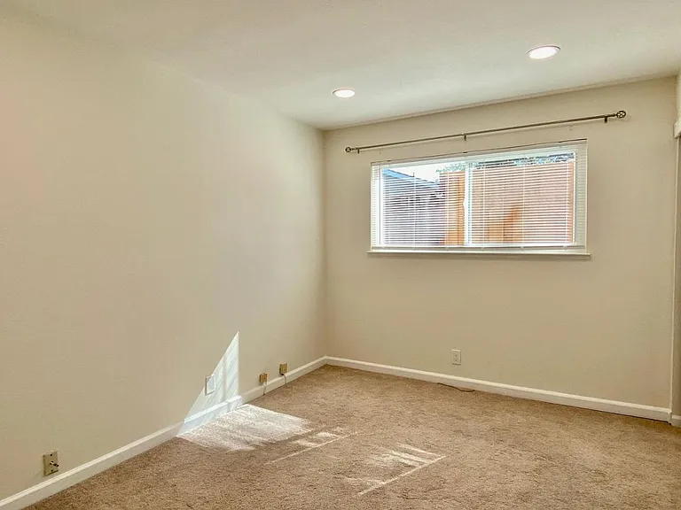 6187 Meridian Ave — Photo 12