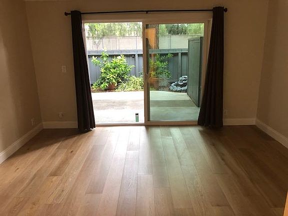 4th image of 502 Crimsonberry Way