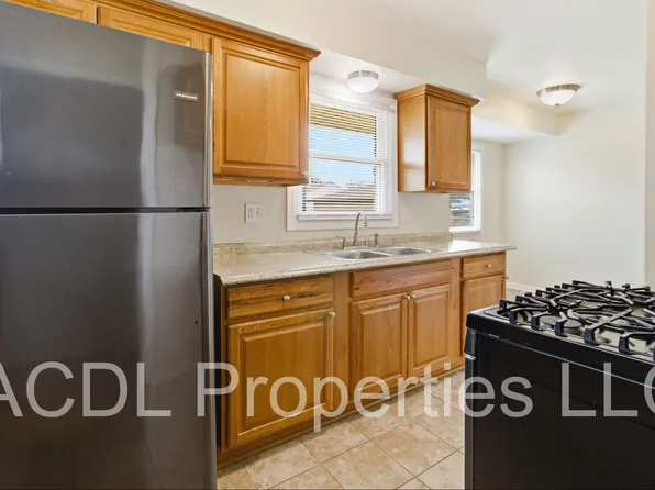 8101 W Green Tree Rd, Milwaukee, WI 53223