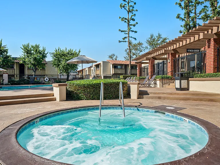 Alicia Plaza — Photo 23