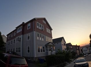 13 View St, Worcester, MA 01610