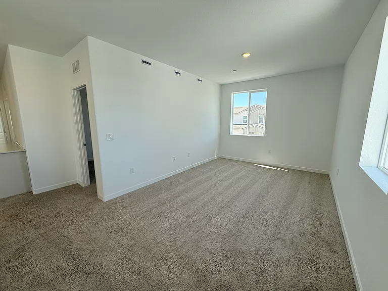 809 Canoe Ct — Photo 25