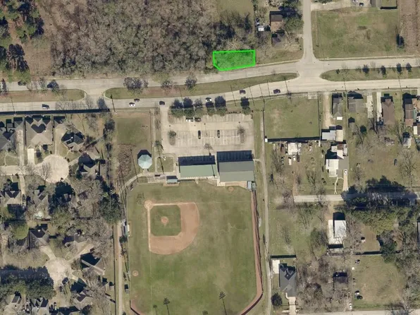 2672 Victory Dr, Houston, TX 77088