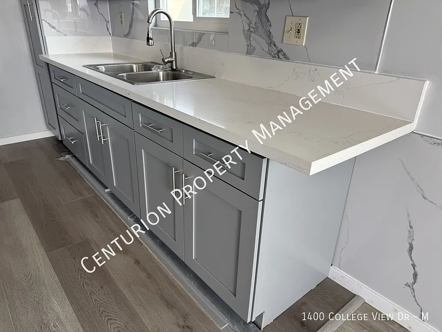 2 bed, $2,395 — Photo 2