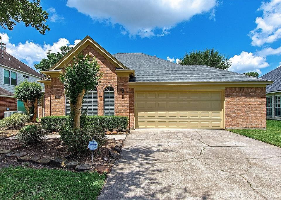 1st image of 18235 Bluewater Cove Dr