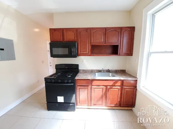 43 Underwood St, Newark, NJ