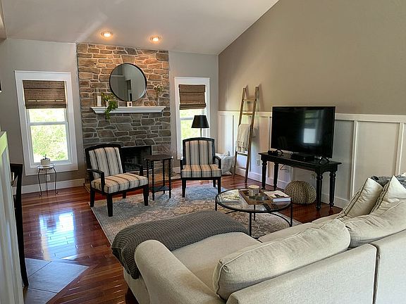 5th image of 1321 Eagle Dr