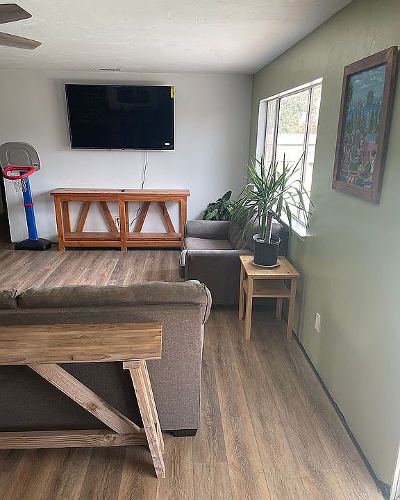 3311 W Country Ave, Visalia, CA 93277 Zillow