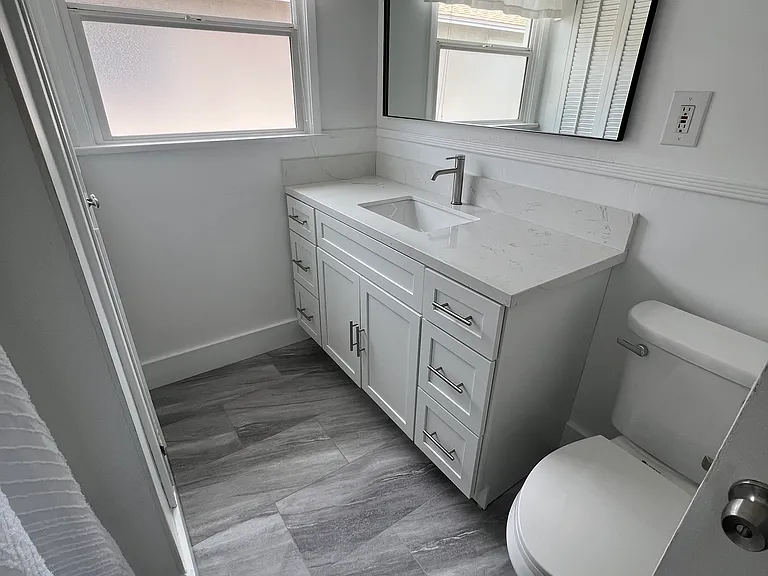 8516 Winsford Ave — Photo 11