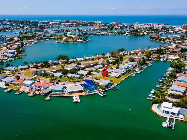 320 176th Avenue Cir, Redington Shores, FL 33708