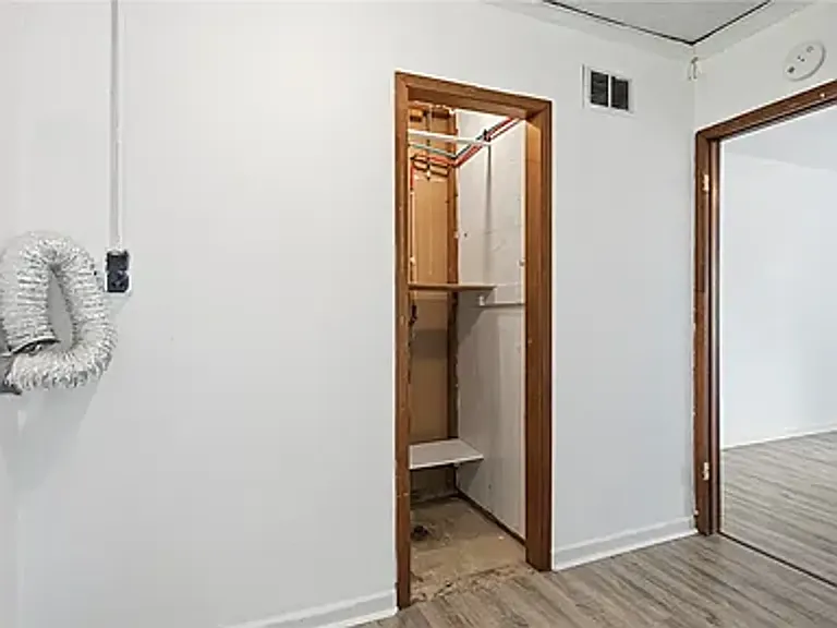 1237 Lincoln Dr — Photo 12