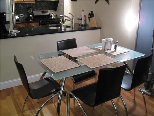 Rented by R New York | media 43