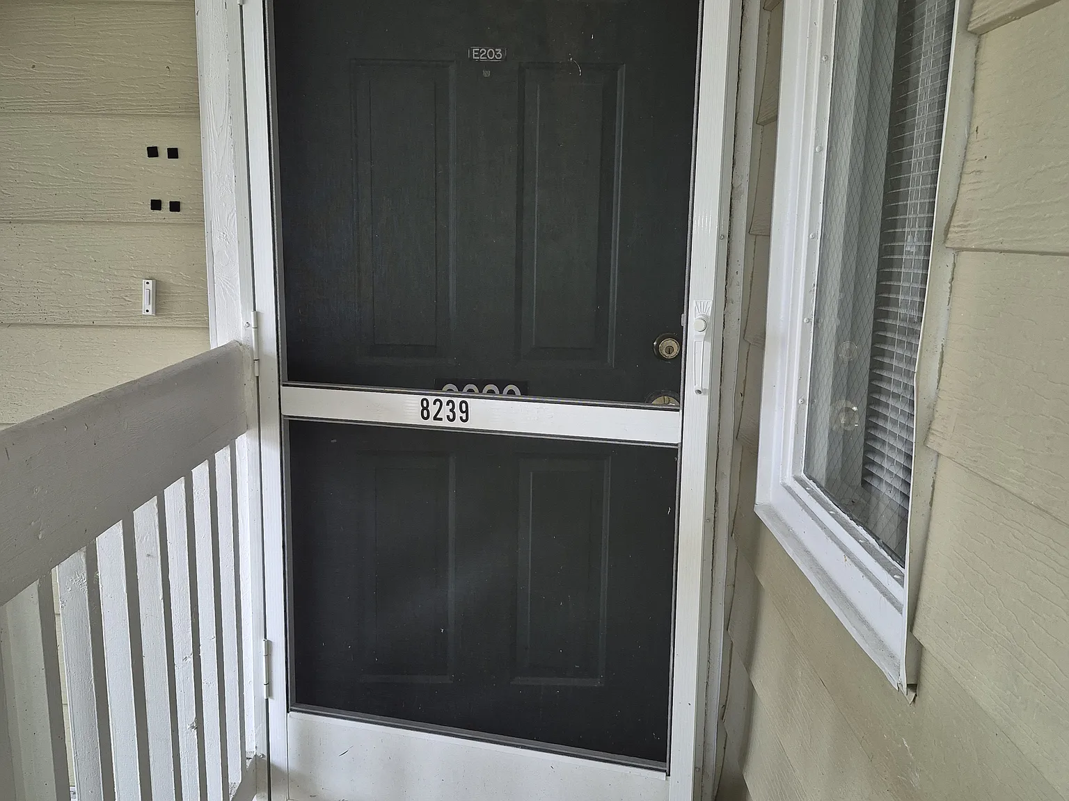 2 bed, 1036 sqft, $1,150 — Photo 1