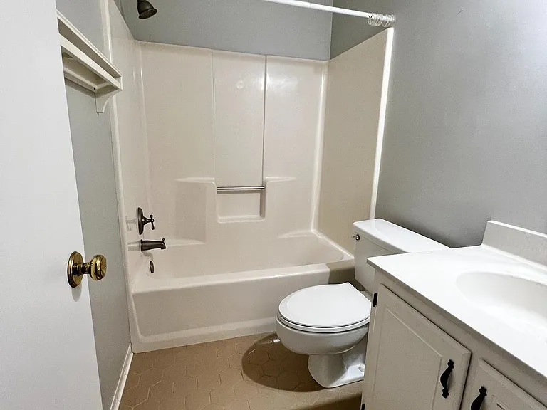 3854B Steppes Ct — Photo 12