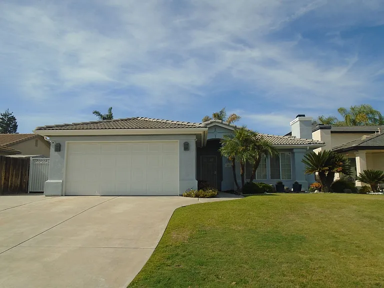 10314 Iroquois Ln — Photo 1