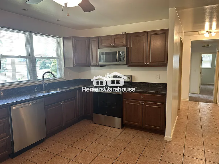 17825 Falls Rd — Photo 9