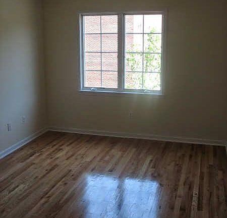 3rd image of 282 Johnston Ave #2