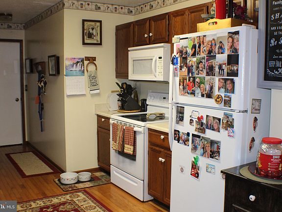 3rd image of 143 Corriedale Ln