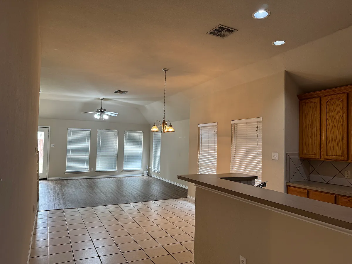 Building Photo - 8012 Rancho De La Osa Trl