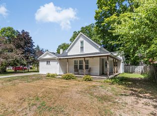 189 E Jefferson St, Newaygo, MI 49337