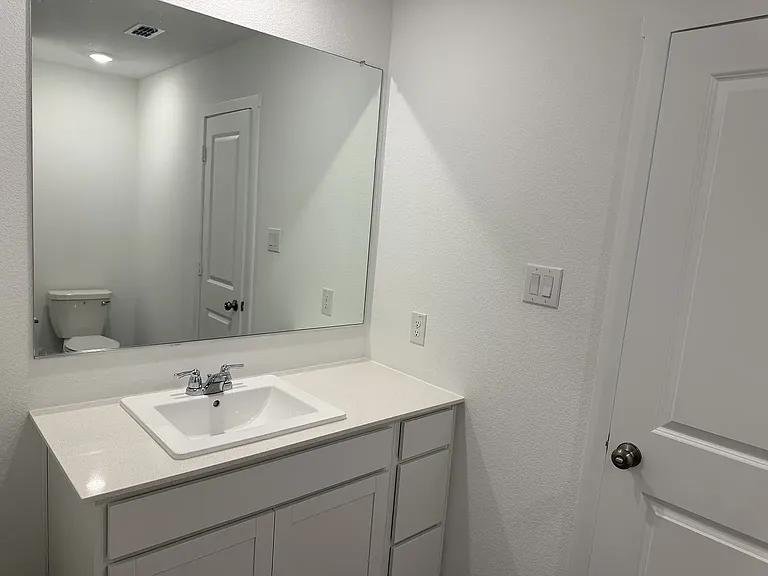 1609 Sparrow Hawk Rd — Photo 5