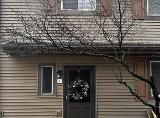 2S739 Winchester Cir E Unit 4, Warrenville, IL 60555