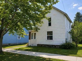 46 Bridge St, Petoskey, MI 49770