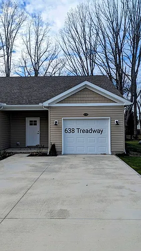 638 Treadway Blvd Photo 1