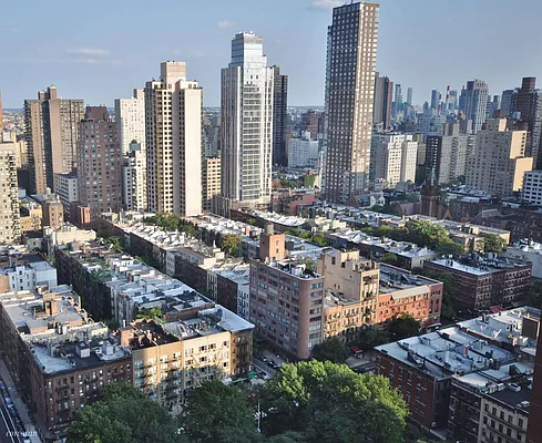 Sold by Corcoran | media 19