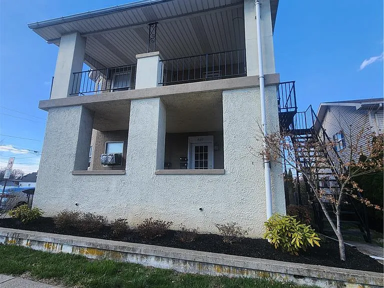 401 E Goepp St #2 — Photo 2