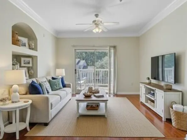 1300 Park West Blvd Unit 822, Mount Pleasant, SC 29466