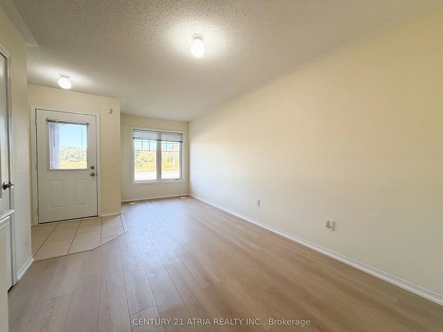 3 bed, $3,100 — Photo 2
