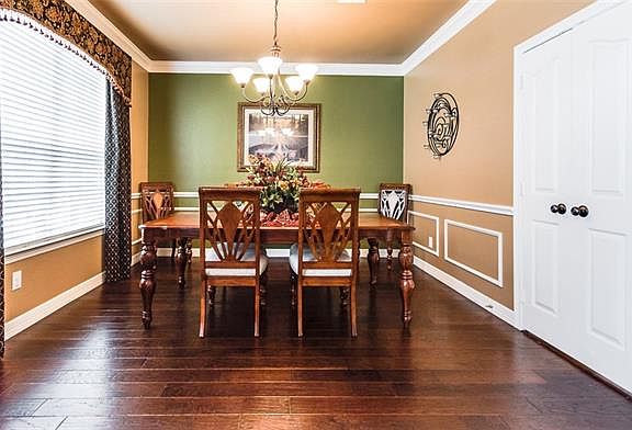 4th image of 402 Soren Dr