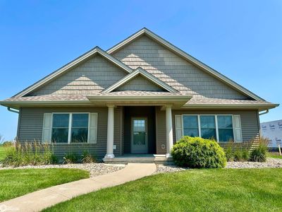 1929 Jewel Dr, Grinnell, IA, 50112
