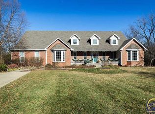 7834 SW Huntoon St, Topeka, KS 66615