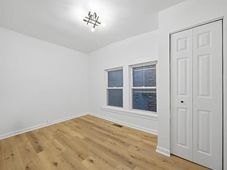 1415 N Maplewood Ave — Photo 15