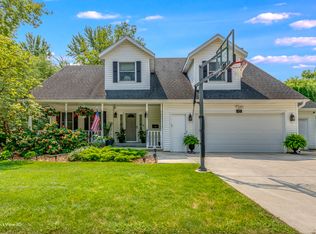 421 Johnson Ave, Morris, IL