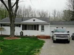 470 Burns Rd, Smiths Creek, MI 48074