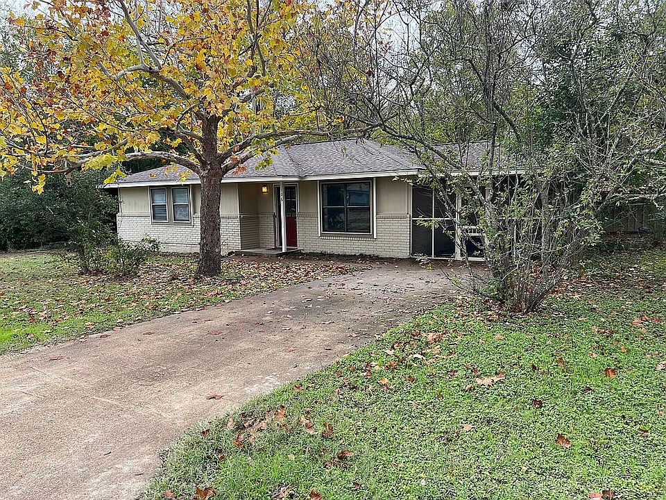 1st image of 106 Mary Alice Dr