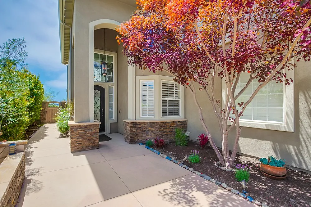 4 bed, 3437 sqft, $8,000 — Photo 4