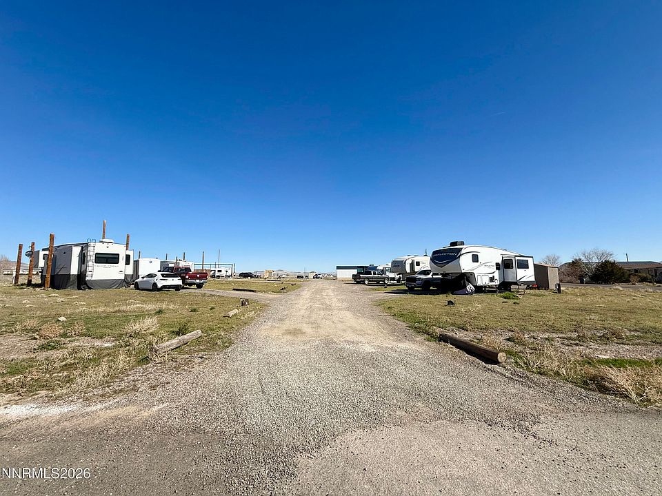 1st image of 412 4th St