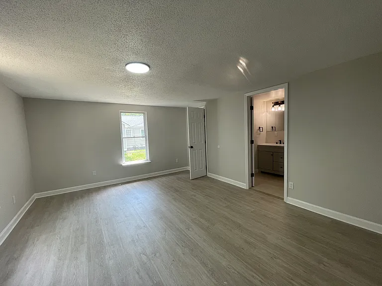 2135 Utah St — Photo 9